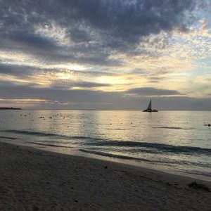 Meet your Posher, Clement